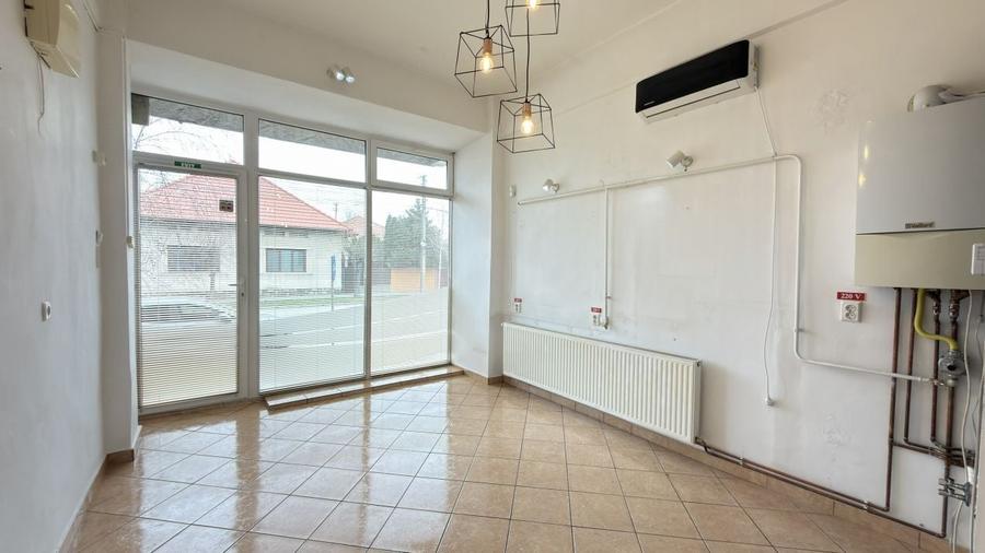 Spațiu Comercial Stradal 30 mp/Trafic Intens Auto și Pietonal/C.A.Române - Carei - 3