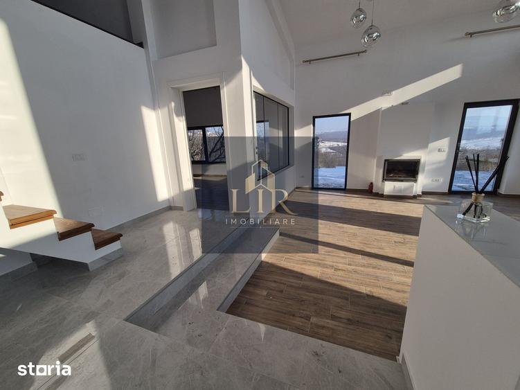 Casă cu 4 camere cu Teren 1500 Mp în Ciurea