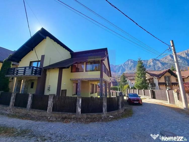 Casă cu 7 camere cu Teren 248 Mp în Piatra Arsă