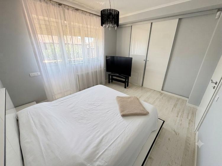 Duplex cu 5 camere cu Canalizare în Mogoșoaia