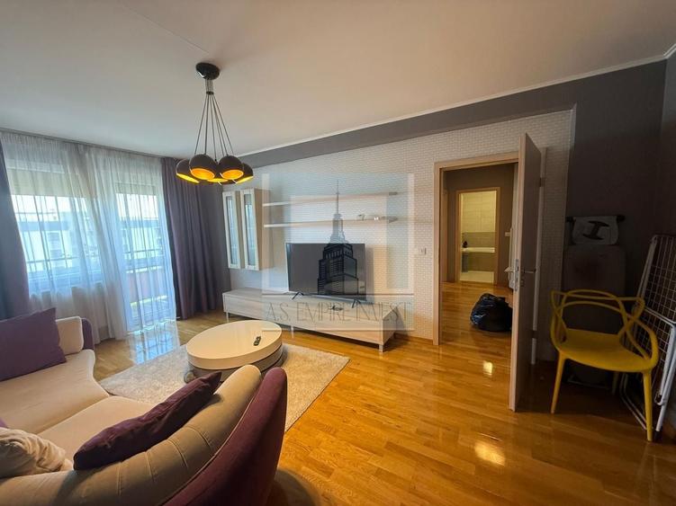 Apartament cu 2 camere decomandat în Tractorul