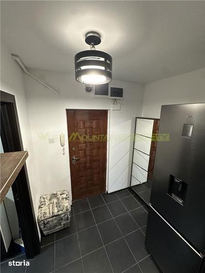 Apartament cu 3 camere, mobilat în Drumul Taberei