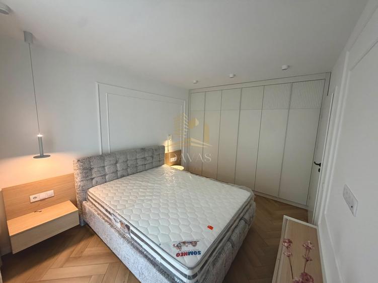 Apartament cu 2 camere semidecomandat, mobilat în Semicentral