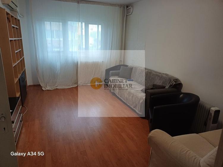 Apartament cu 2 camere semidecomandat în Uverturii
