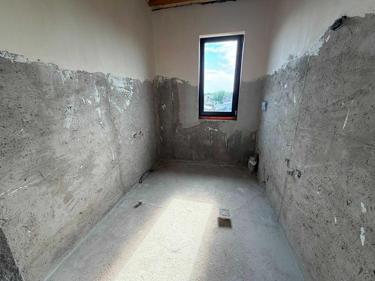 Casă cu 2 camere în Vânători