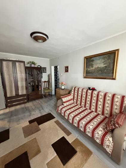 Apartament cu 2 camere semidecomandat în Micro 19