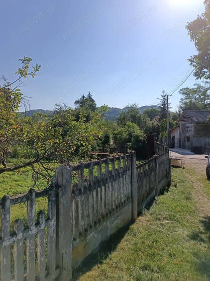 Teren de 800 mp, în Costești
