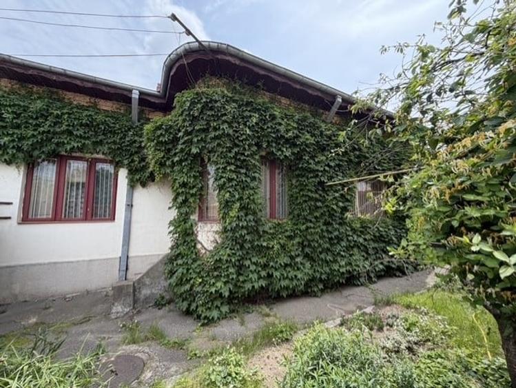 Duplex cu 2 camere cu Teren 202 Mp în Traian