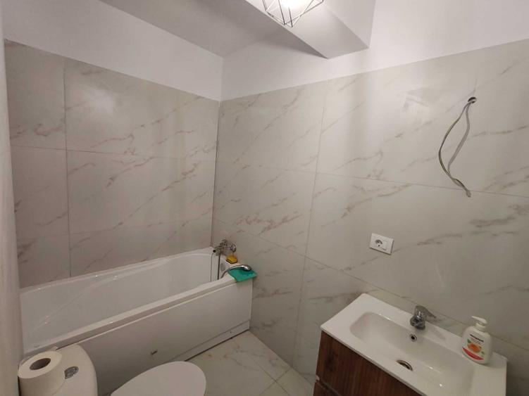 Apartament cu 2 camere decomandat în Vișan