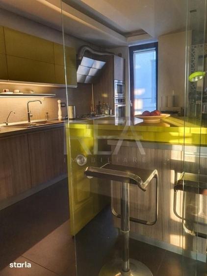Apartament cu 5 camere în Matei Voievod