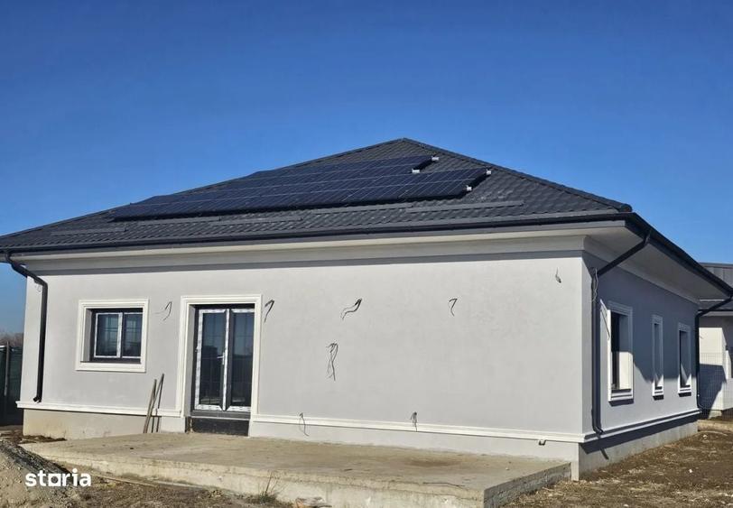 Casă cu 4 camere în Vârteju