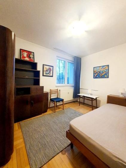 Apartament cu 3 camere nedecomandat, mobilat în Baba Novac