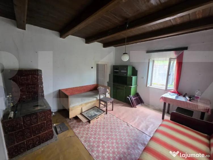 Casă cu 2 camere cu Teren 364 Mp în Angheluș