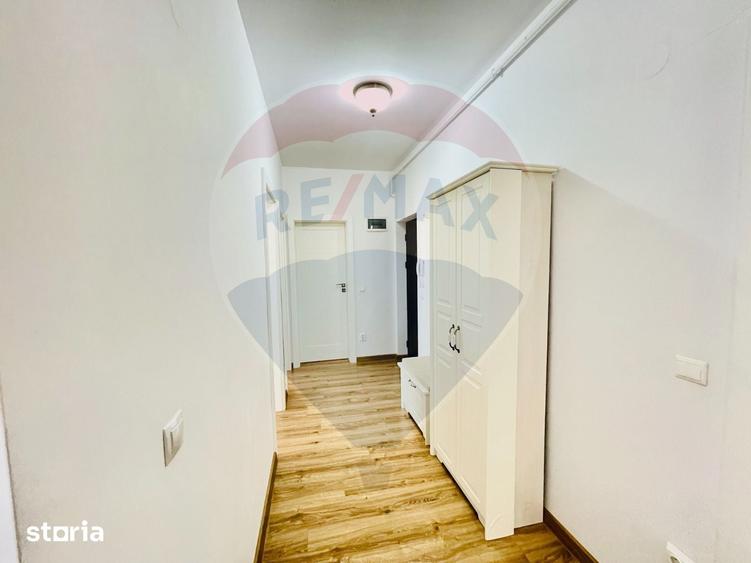 Apartament cu 3 camere decomandat în Lazaret