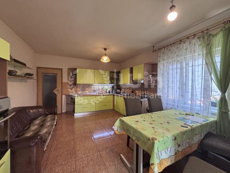 Casă cu 4 camere cu Canalizare în Iris
