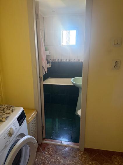 Apartament cu 3 camere decomandat în Alexandru Obregia