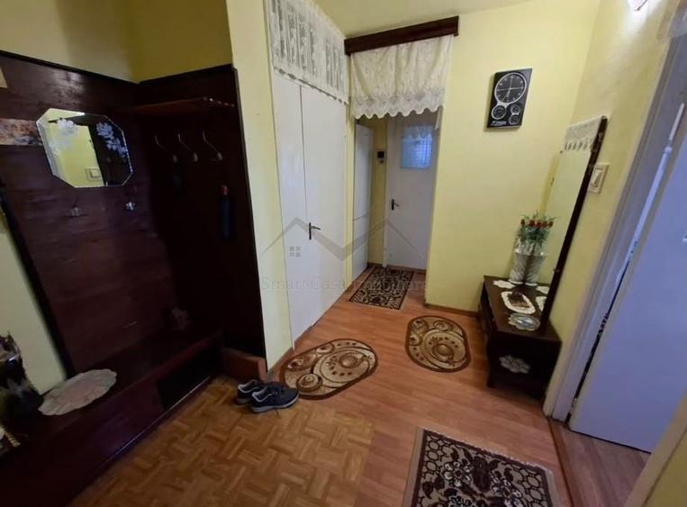 Apartament cu 2 camere decomandat în Nicolina