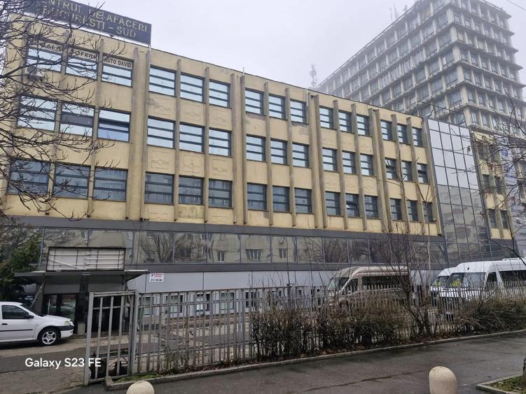 Spațiu comercial, de 50 mp, în Olteniței