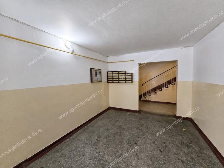 Apartament cu 3 camere decomandat în Siderurgiștilor
