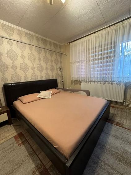 Apartament cu 2 camere semidecomandat, mobilat în Mărgeanului