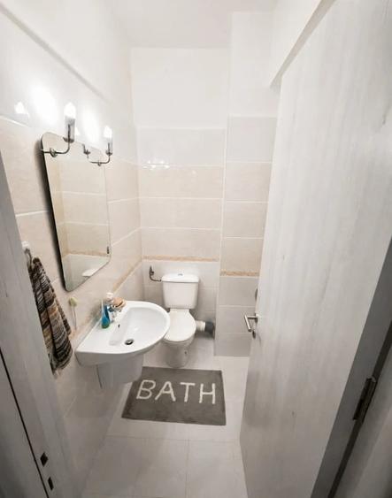 Apartament cu 3 camere semidecomandat în Găvana