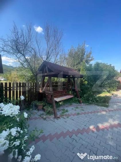 Casă cu 3 camere cu Teren 917 Mp în Cornești