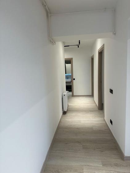 Apartament cu 3 camere decomandat în Vitan Mall