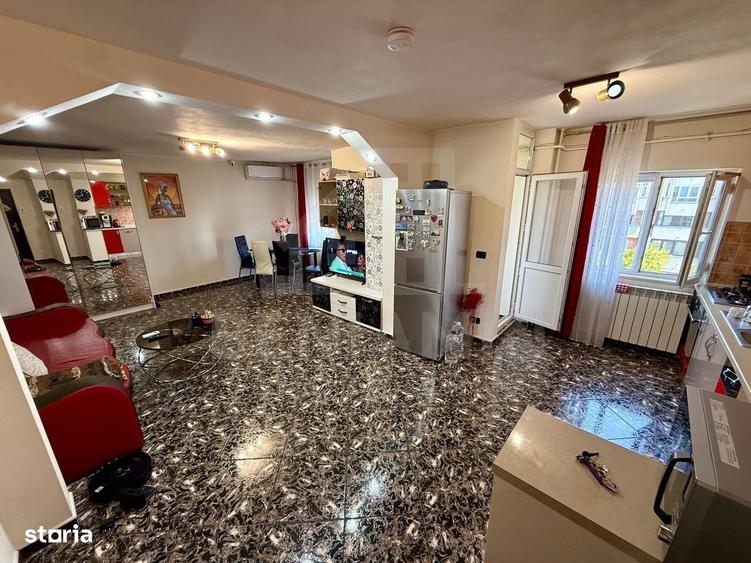Apartament cu 3 camere decomandat în 1 Mai