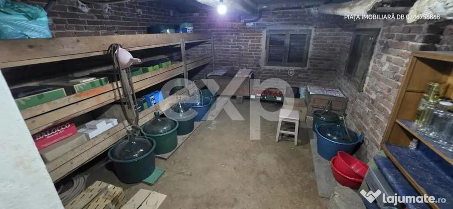Casă cu 3 camere cu Teren 818 Mp în Central