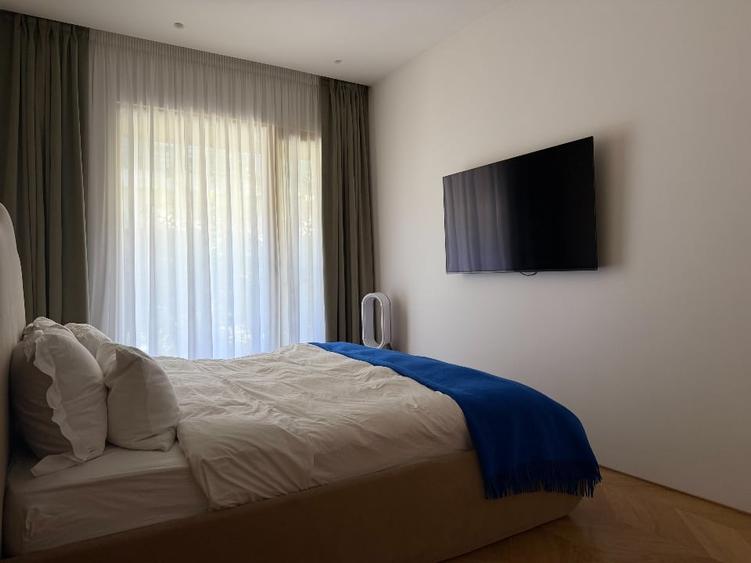 Apartament cu 3 camere decomandat, mobilat în Moșilor