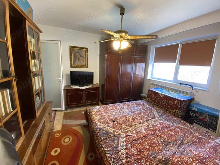 Apartament cu 2 camere decomandat în Casa de Cultură
