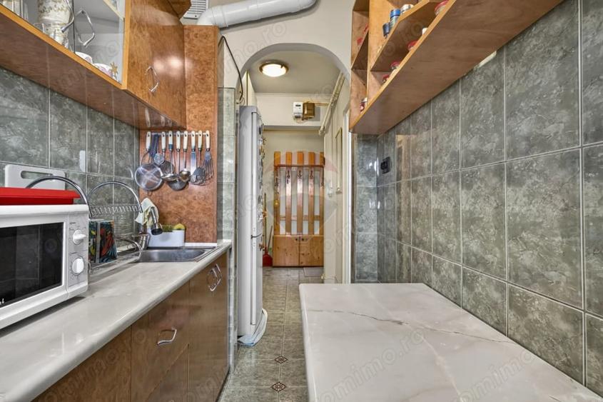 Apartament cu 3 camere semidecomandat în Fortuna