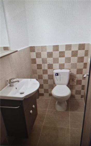 Apartament cu 3 camere decomandat în Bucovina