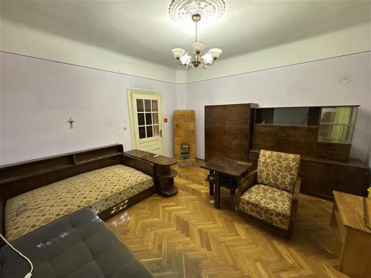 Casă cu 4 camere cu Teren 411 Mp în Cantemir