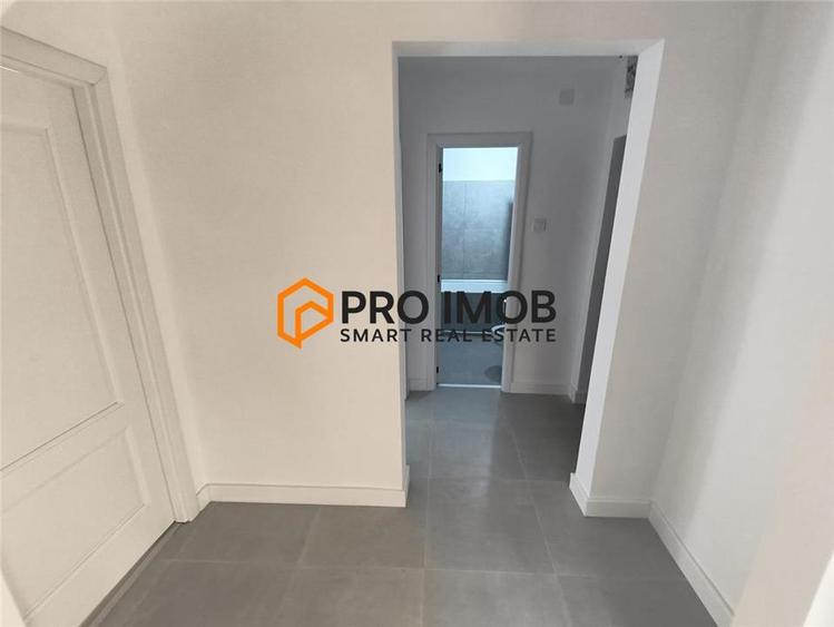 Apartament cu 2 camere decomandat în Micro 5