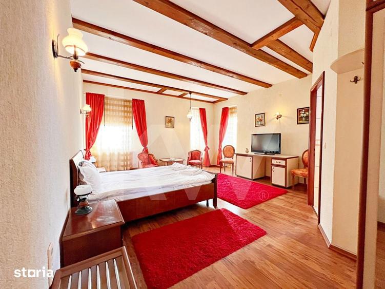 Casă cu 6 camere cu Teren 999 Mp în Ștrand