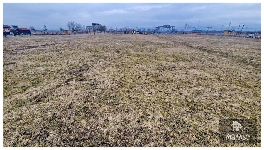 Teren agricol intravilan de 2300 mp, în Sânpetru