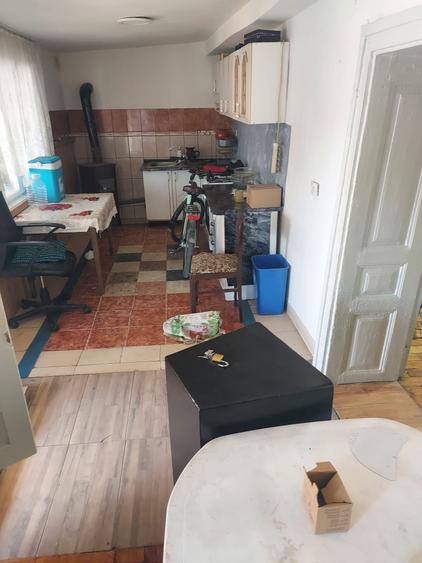 Casă cu 4 camere cu Teren 150 Mp în Zimandcuz