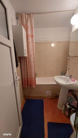 Apartament cu 3 camere în Funcționarilor