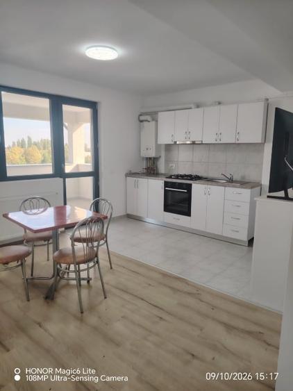 Apartament cu 2 camere decomandat, mobilat în Ferme