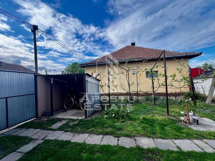 Casă cu 2 camere cu Canalizare în Central