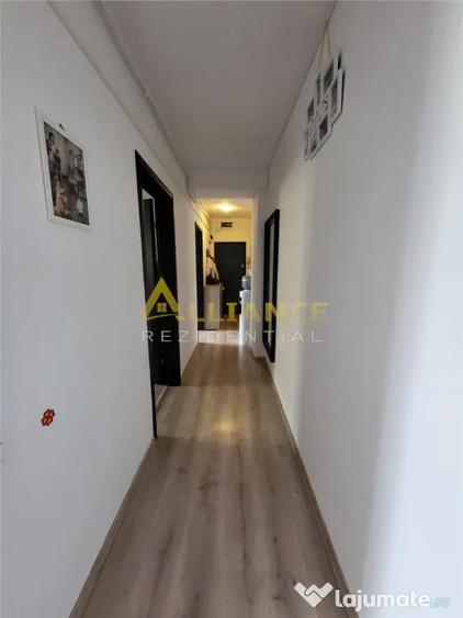 Apartament cu 3 camere decomandat, mobilat în Brâncoveanu