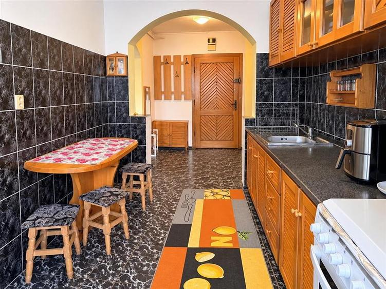 Apartament cu 2 camere decomandat în Hipodrom 3