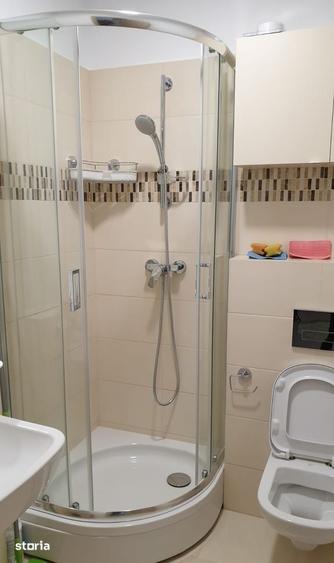 Apartament cu 3 camere, mobilat în Băneasa