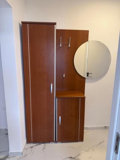 Apartament cu 3 camere decomandat, mobilat în Banu Manta