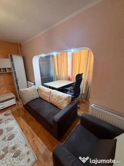 Garsonieră decomandată în Iancului