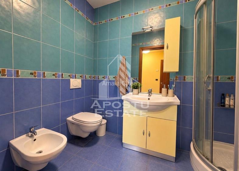 Penthouse 3 camere, parcare proprie + boxa, zona Sagului, Timisoara