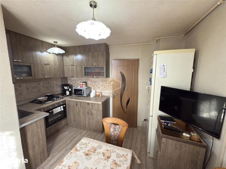 Apartament cu 2 camere decomandat în Micro 17