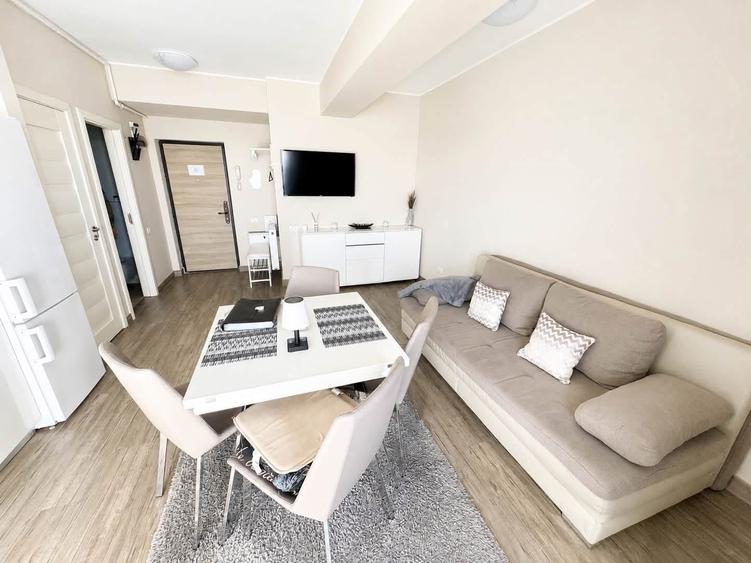 Apartament cu 2 camere semidecomandat în Central