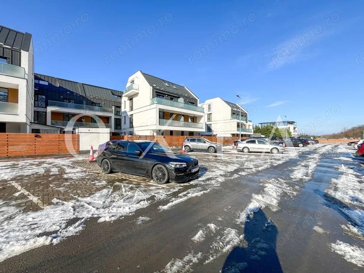 Apartament cu 2 camere semidecomandat, mobilat în Dumbrăvița